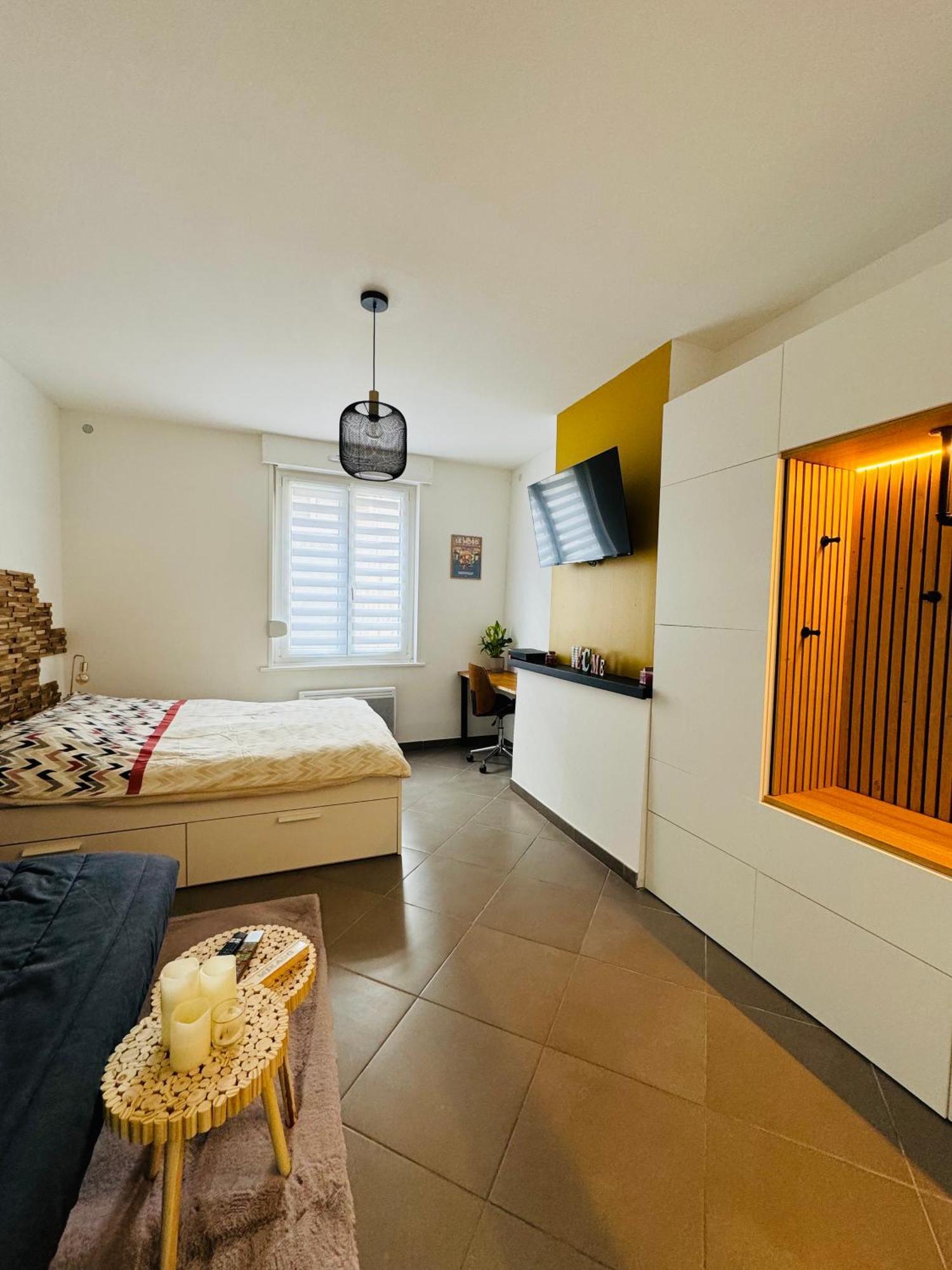 Votre Escapade Audomaroise Apartment Сент Омер Екстериор снимка